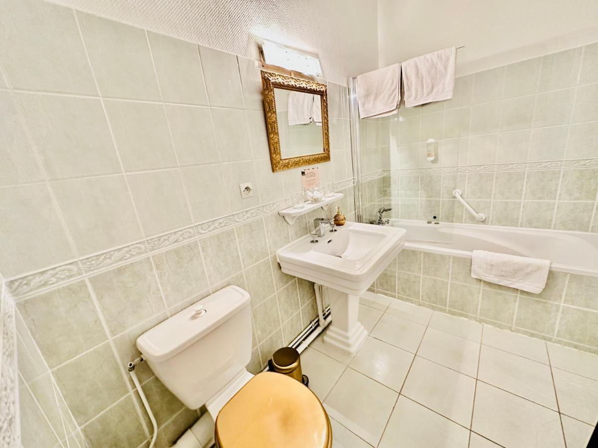 Bed and Breakfast Manoir De La Marjolaine Cabourg Exterior foto